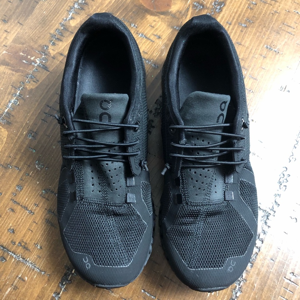 On Running Women’s Shies Size 7.5